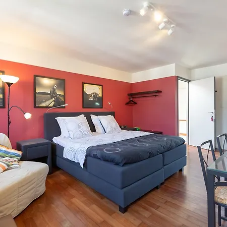 Because The Night Bed & Breakfast 3*