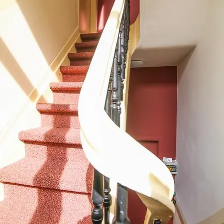 Because The Night Bed & Breakfast 3*